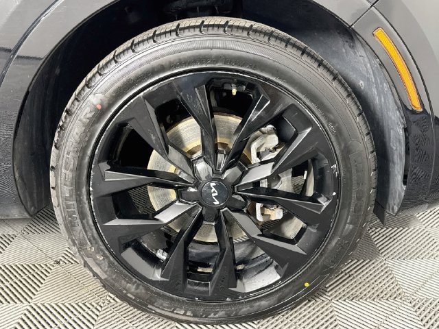 Used 2023 Kia Sorento SX FWD image 29