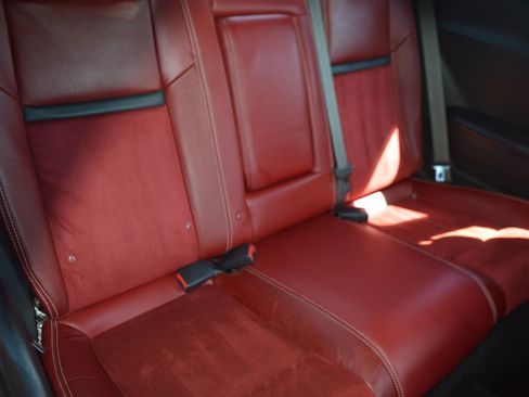 Used 2014 Dodge Challenger SRT8 w/ Harman/Kardon Audio Group RWD image 21