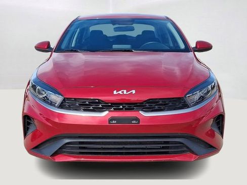 Used 2023 Kia Forte LXS FWD image 2
