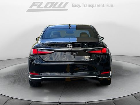 Used 2021 Lexus ES 250 image 7