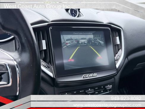 Used 2017 Maserati Ghibli RWD image 13