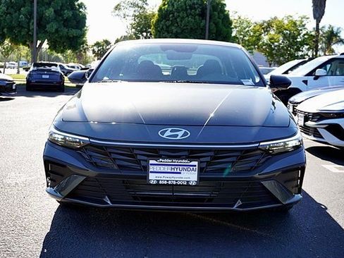 Certified 2026 Hyundai Elantra Sport FWD image 5