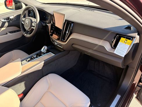 Used 2026 Volvo XC60 B5 Core w/ Climate Package image 28