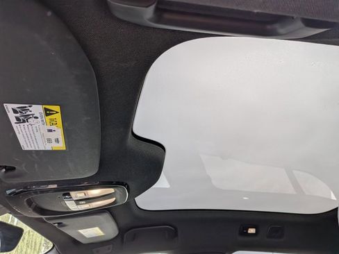 Used 2022 Volvo C40 P8 Recharge Ultimate image 15