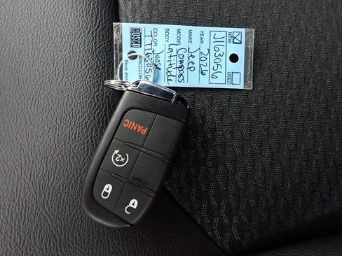 New 2026 Jeep Compass Latitude image 32