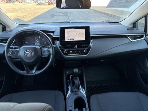 Used 2024 Toyota Corolla LE image 27