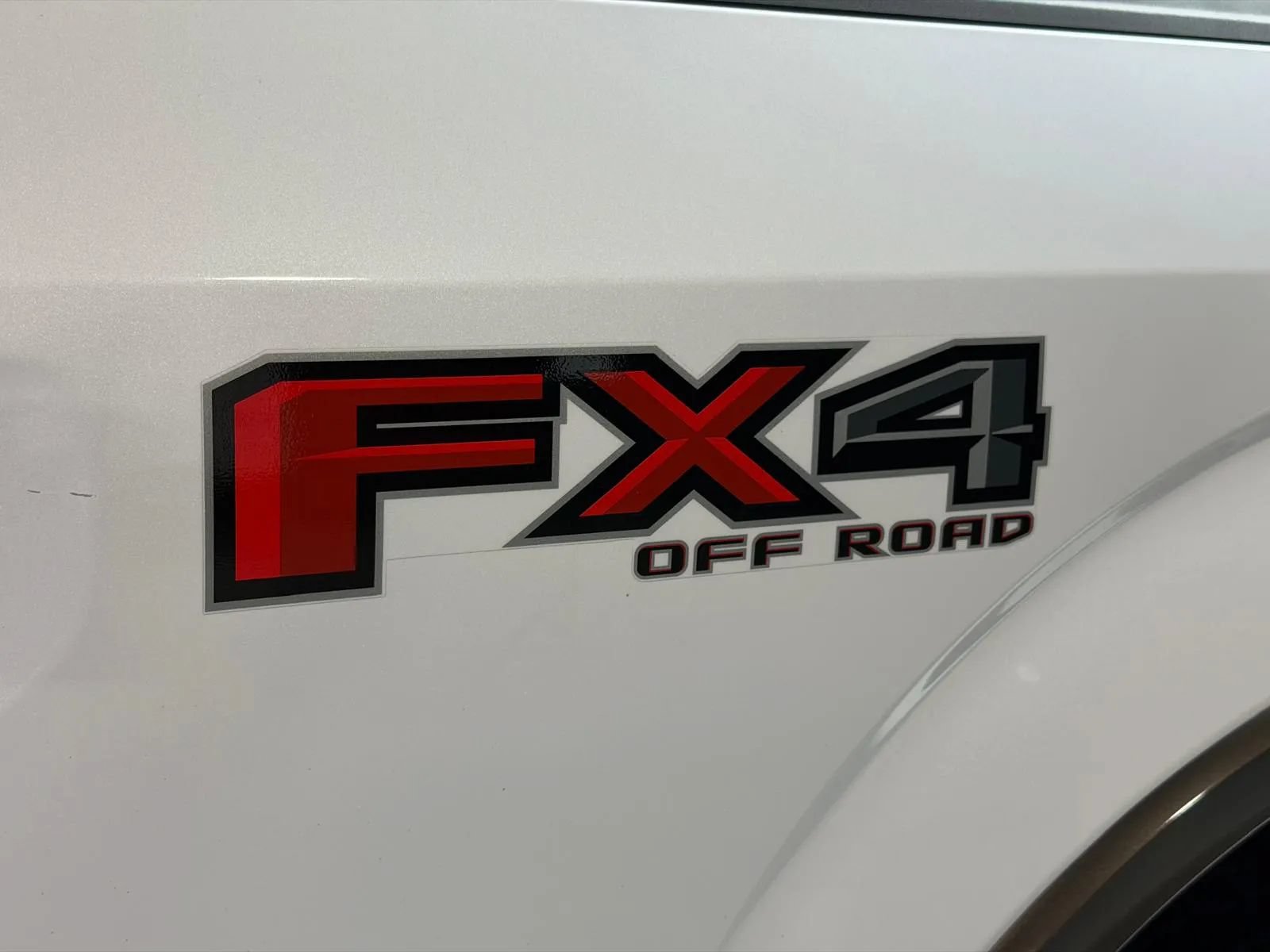 Used 2015 Ford F150 Lariat w/ Equipment Group 501A Mid AWD/4WD image 10