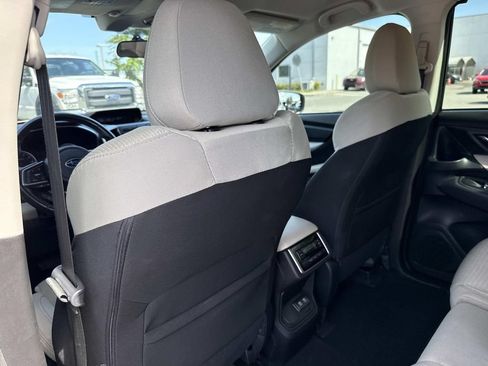 Used 2019 Subaru Ascent Premium AWD/4WD image 13