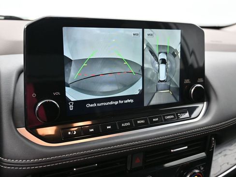 Used 2023 Nissan Rogue Platinum w/ Platinum Premium Package image 19