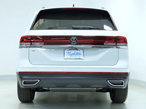 New 2026 Volkswagen Atlas SE FWD image 6