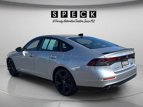 Used 2023 Honda Accord Sport image 3