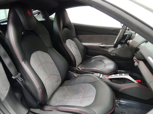 Used 2018 Ferrari 488 GTB image 23