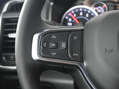 Used 2025 RAM 1500 Big Horn AWD/4WD image 35