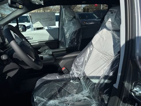 New 2026 Toyota Sienna XSE AWD/4WD image 15