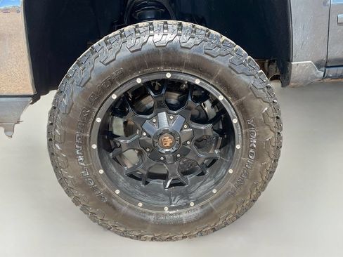 Used 2018 Chevrolet Silverado 1500 LT w/ All Star Edition AWD/4WD image 28