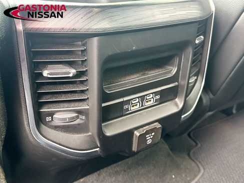 Used 2023 RAM 1500 Laramie AWD/4WD image 35