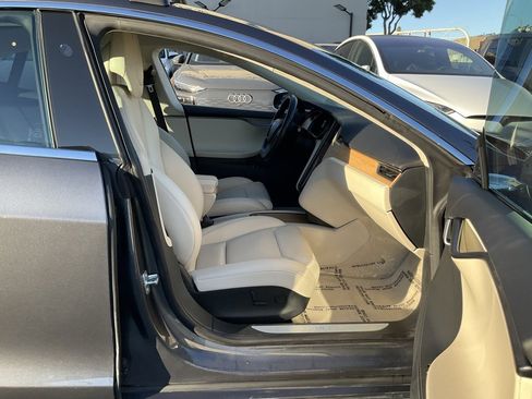 Used 2019 Tesla Model S Long Range image 59