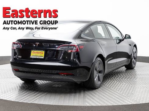 Used 2023 Tesla Model 3 Standard Range RWD image 4