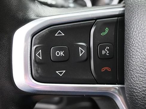 Used 2023 RAM 1500 Laramie AWD/4WD image 17