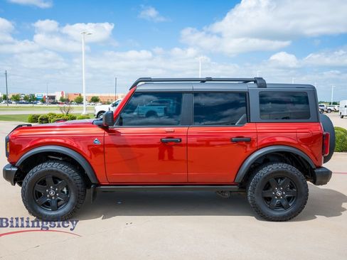 Used 2022 Ford Bronco Black Diamond AWD/4WD image 4