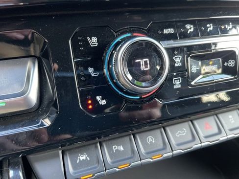 Used 2023 GMC Sierra 1500 AT4 w/ AT4 Premium Package image 23