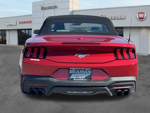Used 2024 Ford Mustang Convertible RWD image 6