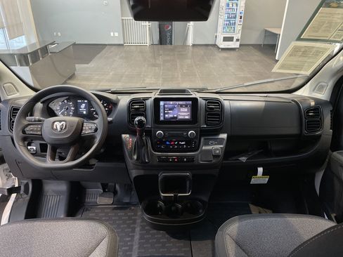 Used 2025 RAM ProMaster 2500 image 30