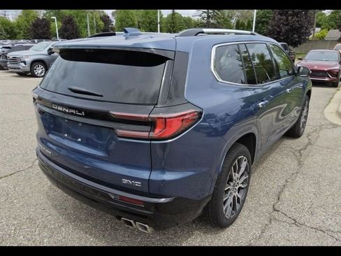 Used 2026 GMC Acadia Denali Ultimate AWD/4WD image 2