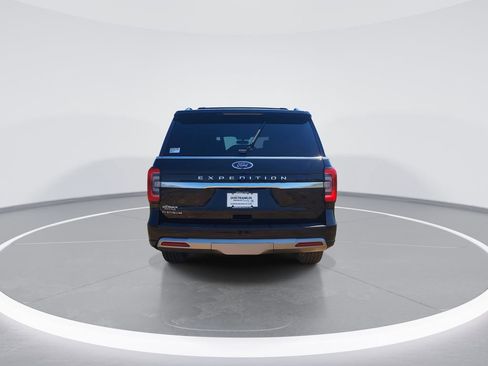 Used 2022 Ford Expedition Platinum AWD/4WD image 7