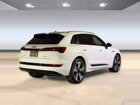 Certified 2023 Audi e-tron Premium Plus w/ Premium Plus Package AWD/4WD image 9