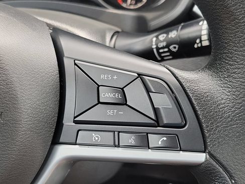 Used 2025 Nissan Altima 2.5 SV FWD image 28
