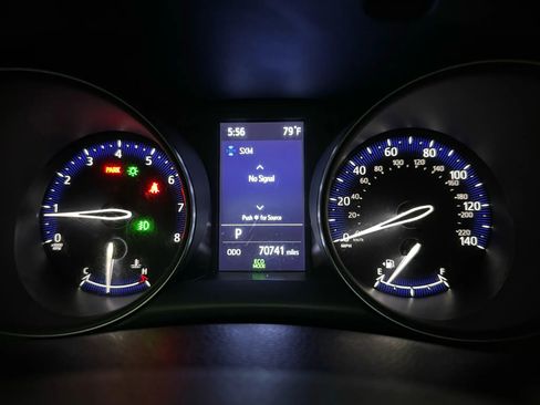 Used 2020 Toyota C-HR Limited image 46