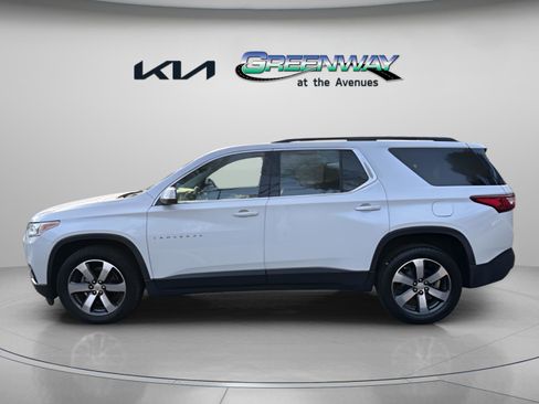 Used 2019 Chevrolet Traverse LT w/ LT Premium Package image 2