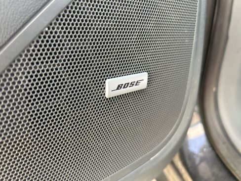 Used 2020 Chevrolet Bolt Premier w/ Infotainment Package image 15