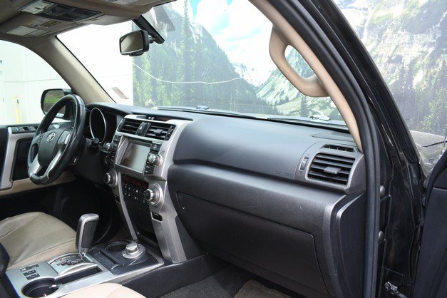 Used 2010 Toyota 4Runner Limited AWD/4WD image 25