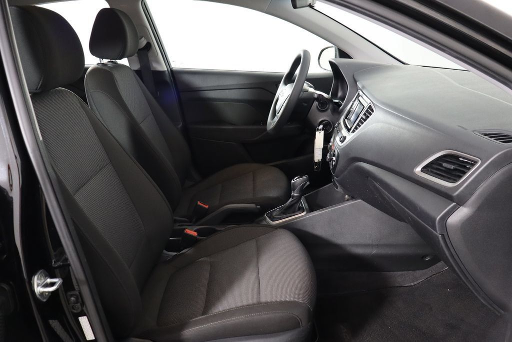 Used 2022 Hyundai Accent SE FWD image 18