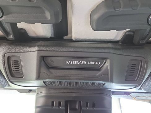 Used 2024 Jeep Wrangler Sport S image 27