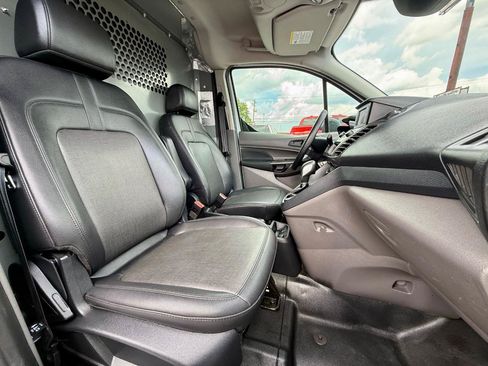 Used 2022 Ford Transit Connect XL FWD image 25