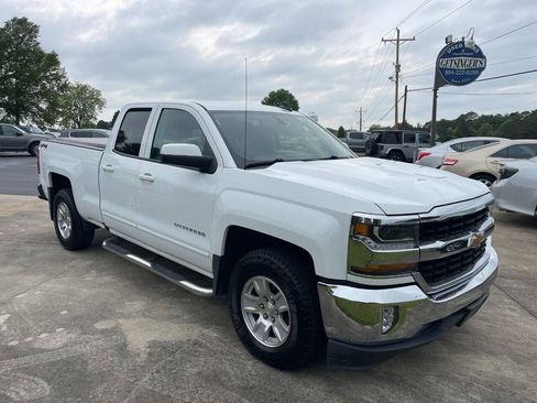 Used 2018 Chevrolet Silverado 1500 LT w/ All Star Edition AWD/4WD image 5
