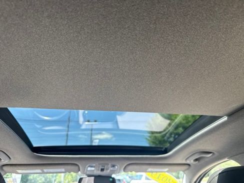 Used 2019 Hyundai Santa Fe Limited AWD/4WD image 27