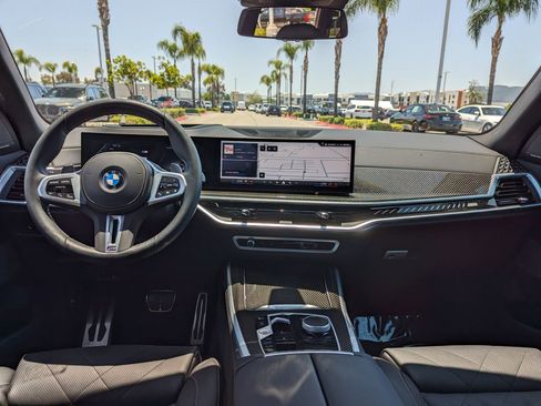 Used 2024 BMW X5 M60i w/ Climate Comfort Package image 30