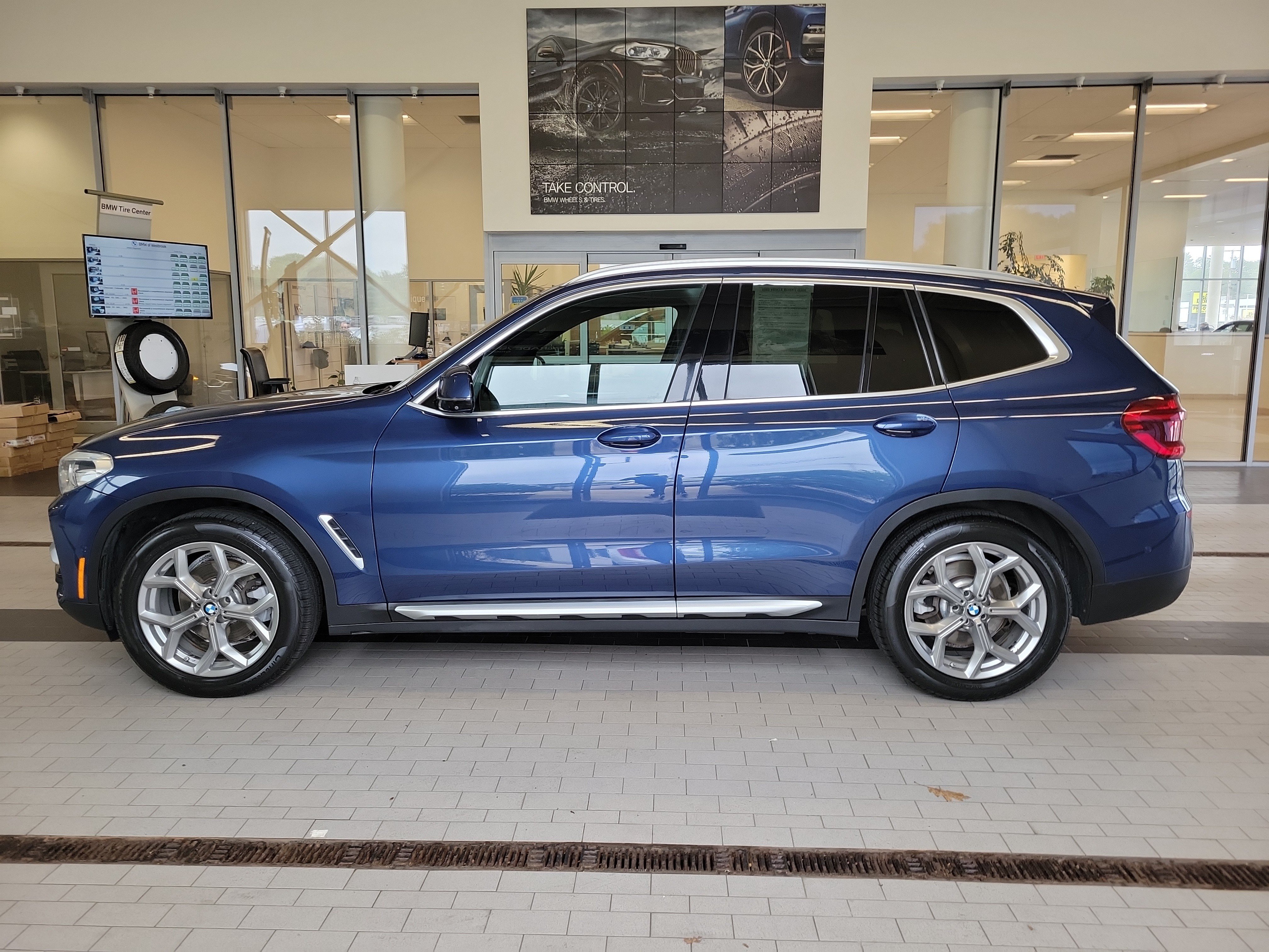Used 2021 BMW X3 xDrive30i w/ Premium Package AWD/4WD image 8