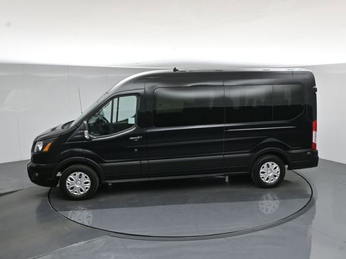 Used 2024 Ford Transit 350 XLT image 44