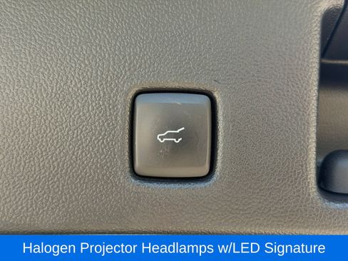 Used 2022 Ford Escape SE AWD/4WD image 35