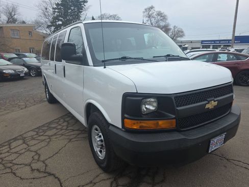 Used 2014 Chevrolet Express 3500 LS image 5