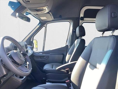 New 2025 Mercedes-Benz Sprinter 2500 image 17