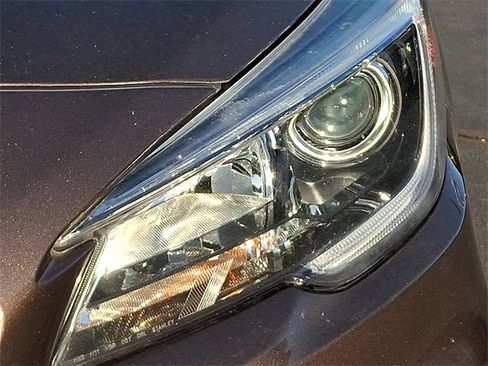 Used 2019 Subaru Outback 2.5i Limited image 9