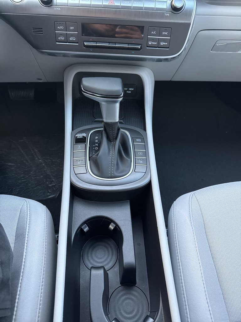 New 2026 Hyundai Kona SEL Sport AWD/4WD image 15
