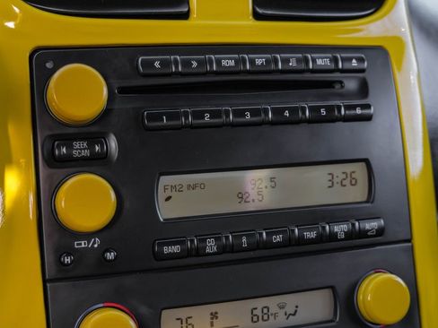 Used 2006 Chevrolet Corvette Coupe image 18