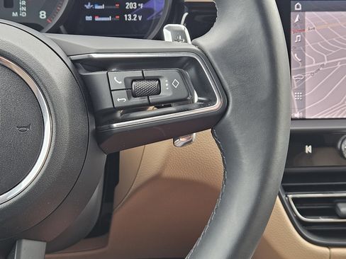 Certified 2026 Porsche Macan AWD/4WD image 27